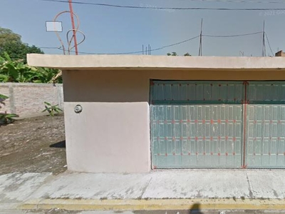 Doomos. Vendo Casa en Col. Magisterio, Poza Rica-IVR