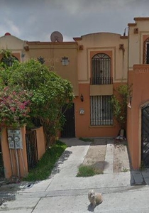 Doomos. Venta Casa 2 Habitaciones 1 Baño de Remate en Colinas de California Tijuana Baja California