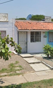 Doomos. Venta Casa 2 Habitaciones 1 Baño de Remate en Puerto Vallarta Jalisco