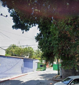 Doomos. Venta Casa 4 Habitaciones 4 Baños de Remate en Condominio Cantarranas Cuernavaca Morelos