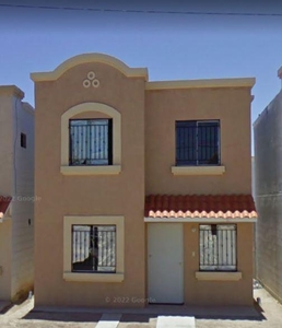 Doomos. VENTA DE CASA EN REMATE BANCARIO - AV. MIRTO No. 948 FRACC. VILLA DEL ROBLE MEXICALI BCN