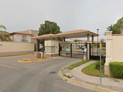 -casa En Remate Bancario-paseo Siena, Residencial Senderos, Torreón, Coahuila De Zaragoza, México -jmjc5