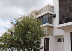 casa en san isidro juriquilla con equpamiento