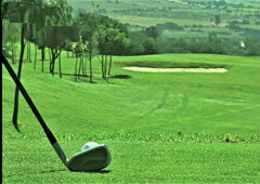 venta terreno el encino club de golf plano 180m2 canchas pádel restaurante bar alberca privada seg 24hrs circuito cerrado 2 frentes