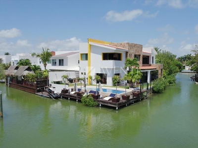 Casa amueblada en renta Isla Dorada Residencial Cancun