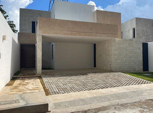 Casa Con Con Acabados De Lujo Temozon Norte Mérida