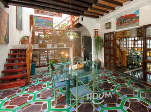 Casa En Chichicaspatl, Tlalpan Con 6 Recámaras, 700 M², Id: 94183