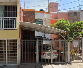 Casa En Remate Bancario En Manuel Romero De Terreros, Jardines De La Paz, Guadalajara, Jal. (65% Debajo De Su Valor Comercial, Solo Recursos Propios, Unica Oportunidad) -ijmo2