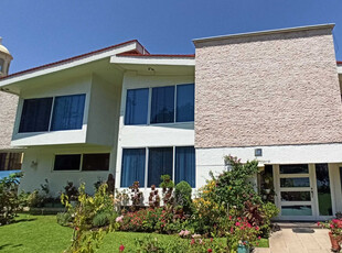 Casa En Venta En Exclusivo Fraccionamiento Club De Golf Tabachines, Cuernavaca Morelos