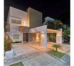 Casa En Venta En Residencial Cumbres, Smz-310, Cancun Quintana Roo, Reciã©n Remodelada