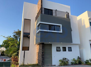 Casa En Venta Residencial Aqua 3 Niveles, Cancun Quintana Roo