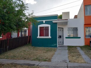 Doomos. Casa en Fraccionamiento Real de Haciendas, Aguascalientes