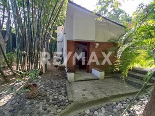 Doomos. Venta de Casa en Fraccionamiento Rincón del Río, Yautepec Morelos