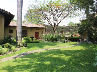 Hermosa Residencia Estilo Cuernavaca