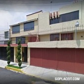En Venta, CASA EN REMATE BANCARIO EN COLINAS DEL SUR ALVARO OBREGON CDMX, Cuauhtémoc - 3 recámaras - 257 m2