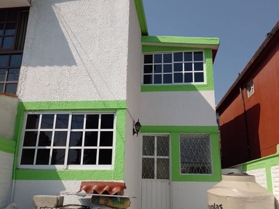 Casa en renta Calle Viveros De La Floresta, Habitacional Viveros De La Loma, Tlalnepantla De Baz, Estado De México, México