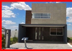 a 5 min de altaria casa venta aguascalientes con recamara en plnata baja