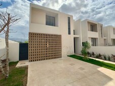 Casa de 3 recámaras + sala de TV en Privada Alera, Dzityá, Mérida