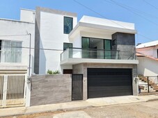 casa en venta, 3 habitaciones, vestidor, fácil acceso. boca del río, ver.