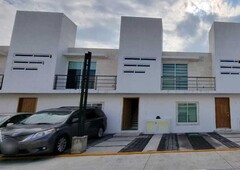 CASA EN VENTA RESIDENCIAL VICTORIA EN TOLUCA A 8 MINUTOS DE GALERIAS METEPEC