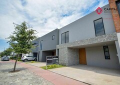 Casa nueva con acabados de Primera Solares Acathia