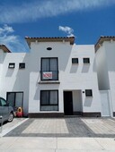 casas en venta - 129m2 - 3 recámaras - santiago de querétaro - 1,980,000