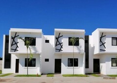 CASAS EN VENTA FRACCIONAMIENTO JARDINES DEL SUR RESIDENCIAL