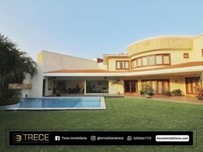 Hermosa casa con alberca en Costa de Oro EN VENTA