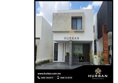 hurban vende amplia casa en terranza residencial.