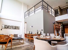 Moderno departamento con diseño a doble altura en venta; Milenio lll, Querétaro