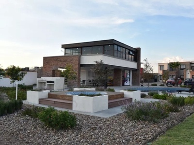 Casa En Venta Con Rof Garden En San Miguel De Allende Guanajuato.