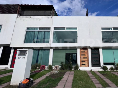 Casa En Venta Con Roof Garden, Cuautlancingo, Puebla. Residencial Flamenco.