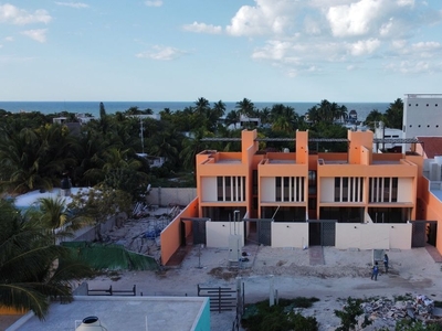 Casa En Venta En La Playa De Chelem, Con Roof Top, Marzo 202