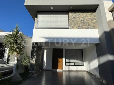 Casa En Venta En Mayorazgo En Leon Gto