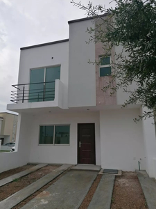 Casa Nueva En Privada En Zona Norte