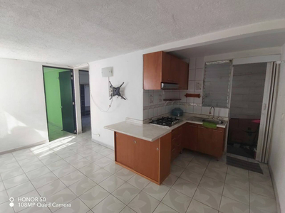 Departamento Remodelado Con Excelente Ubicación En Iztapalapa, 88109