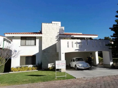 Hermosa Y Amplia Casa Remodelada De Dos Pisos En Club De Golf San Gil, San Juan Del Rio, Querétaro