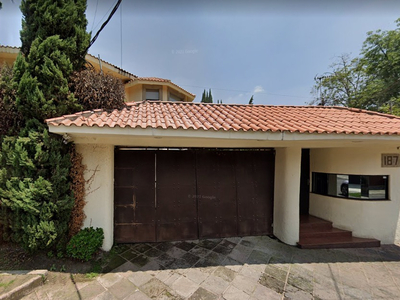 Um- ¡¡¡casa En Jardines Del Pedregal En Remate Bancario!!!