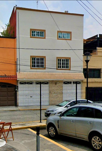 Vendo Casa En Coyoacan, Col. Xotepingo. Ljz