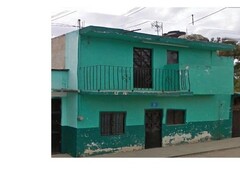 BONITA CASA , EN EL CENTRO DE ATOYAC