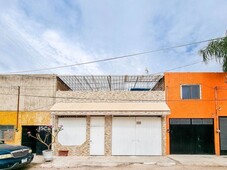 Casa grande en Tonalá ideal para vivir tranquilamente o para inversión