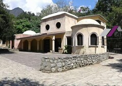 doomos. residencia en venta -carretera nacional- comunidad de san francisco en santiago n.l.