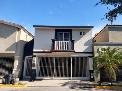 Casa en Renta en Cerradas de Anahuac, Sector Premier, Escobedo NL.