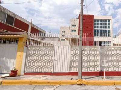 Casa En Venta En Ciudad Satélite, Naucalpan, Estado De México