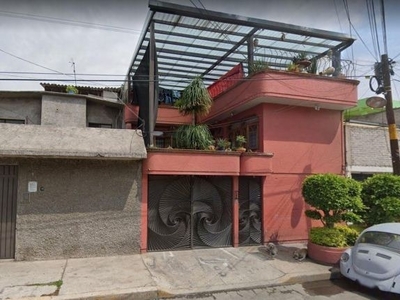 Casa En Venta En Colonia Metropolitana, Ciudad Nezahualcoyotl Mbaez
