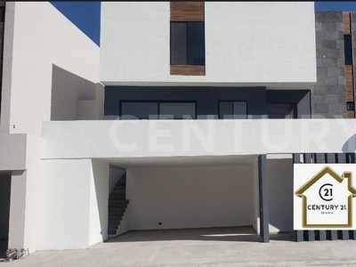 Casa En Venta En El Alamoen Santiago Nl