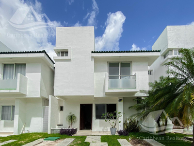 Casa En Venta En Kavanayen Cancun Ctll8025