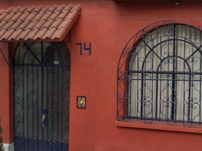 Clásica Y Conservada Casa A La Venta En La Cuauhtémoc, Formidable Remate Bancario