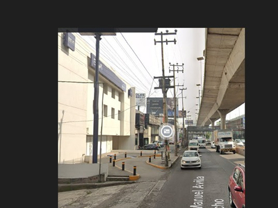 Edificio De Tres Niveles, Frente A Periférico Norte, Uso De Suelo Oficinas, Servicios Financieros, Comercio De Productos Y Servicios Básicos, Acceso Por Dos Frentes