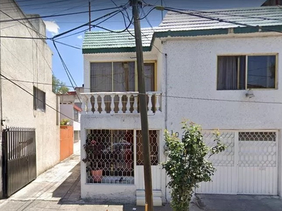 Estupenda Casa A La Venta En La Alcaldía Azcapotzalco, Remate Bancario